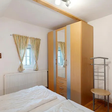 Galerie Haus 1 *