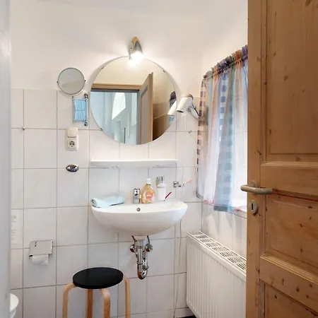 Apartament Galerie Haus 1 *